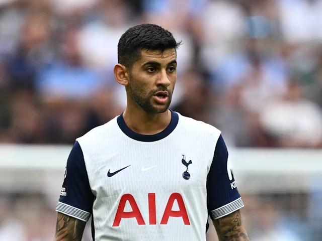 Trung vệ  Cristian Romero của Tottenham